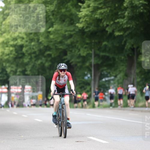 15.06.2025 - 7 Türme Triathlon Yannick Fuchs http://msf.ph/oto/7962477 15.06.2025 13:51:54 Radfahren 823, 845 meine-sportfotos.de