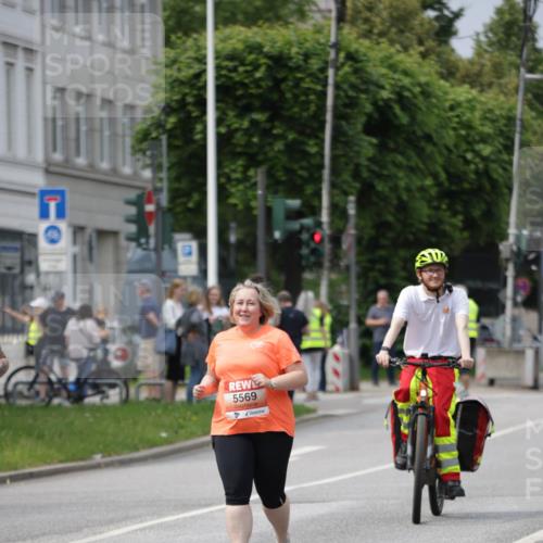 15.06.2025 - REWE Women's Run Jannik Wohlers http://msf.ph/oto/7962533 15.06.2025 09:47:15 Laufen 5569 meine-sportfotos.de
