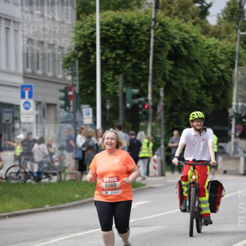 15.06.2025 - REWE Women's Run Jannik Wohlers http://msf.ph/oto/7962540 15.06.2025 09:47:16 Laufen 5569 meine-sportfotos.de