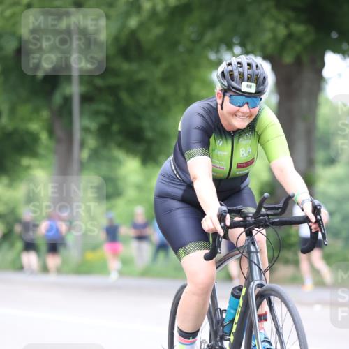 15.06.2025 - 7 Türme Triathlon Yannick Fuchs http://msf.ph/oto/7962573 15.06.2025 13:52:07 Radfahren 418 meine-sportfotos.de
