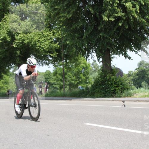 15.06.2025 - 7 Türme Triathlon Yannick Fuchs http://msf.ph/oto/7962777 15.06.2025 12:45:21 Radfahren  meine-sportfotos.de