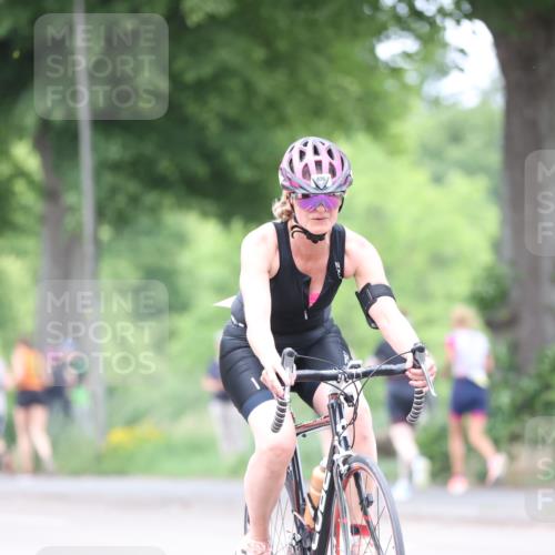15.06.2025 - 7 Türme Triathlon Yannick Fuchs http://msf.ph/oto/7962802 15.06.2025 13:52:28 Radfahren 556, 729, 799, 1038 meine-sportfotos.de