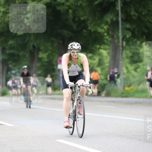 15.06.2025 - 7 Türme Triathlon Yannick Fuchs http://msf.ph/oto/7962821 15.06.2025 13:52:30 Radfahren 556, 729, 799, 1038 meine-sportfotos.de