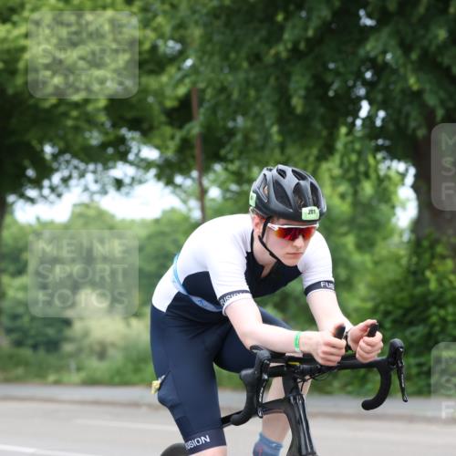 15.06.2025 - 7 Türme Triathlon Yannick Fuchs http://msf.ph/oto/7962846 15.06.2025 11:06:04 Radfahren 201, 290 meine-sportfotos.de