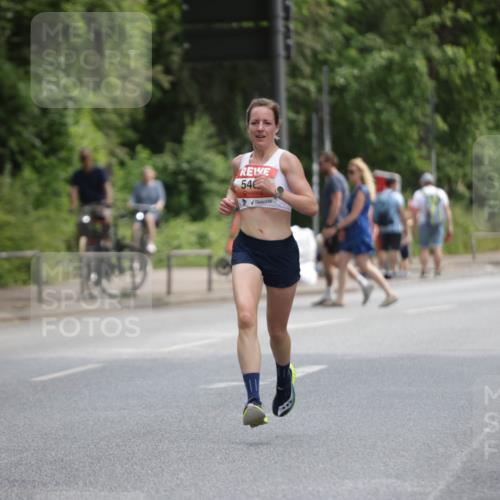 15.06.2025 - REWE Women's Run Jannik Wohlers http://msf.ph/oto/7962853 15.06.2025 09:56:26 Laufen 54 meine-sportfotos.de