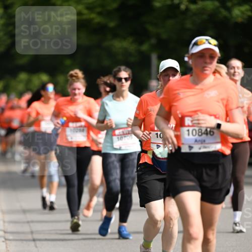 15.06.2025 - REWE Women's Run Dr. Thomas Lammeyer http://msf.ph/oto/7962878 15.06.2025 09:51:39 Laufen 10, 10846 meine-sportfotos.de
