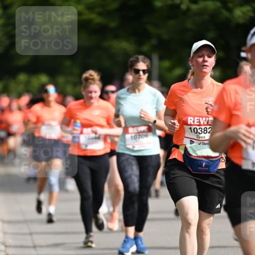 15.06.2025 - REWE Women's Run Dr. Thomas Lammeyer http://msf.ph/oto/7962886 15.06.2025 09:51:40 Laufen 10709, 10382 meine-sportfotos.de