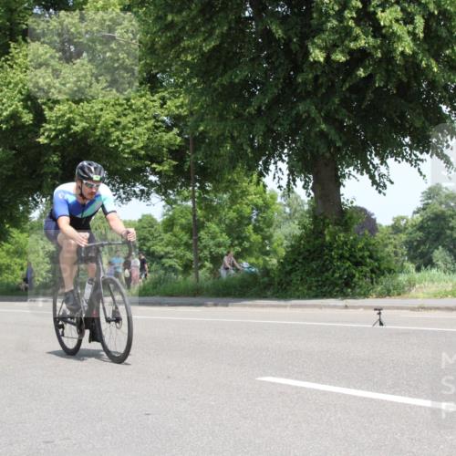 15.06.2025 - 7 Türme Triathlon Yannick Fuchs http://msf.ph/oto/7962901 15.06.2025 12:46:45 Radfahren  meine-sportfotos.de
