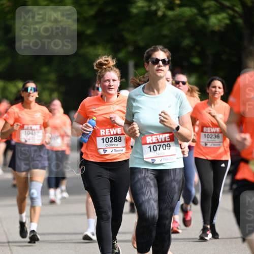 15.06.2025 - REWE Women's Run Dr. Thomas Lammeyer http://msf.ph/oto/7962920 15.06.2025 09:51:41 Laufen 10457, 10288, 10709, 10236 meine-sportfotos.de