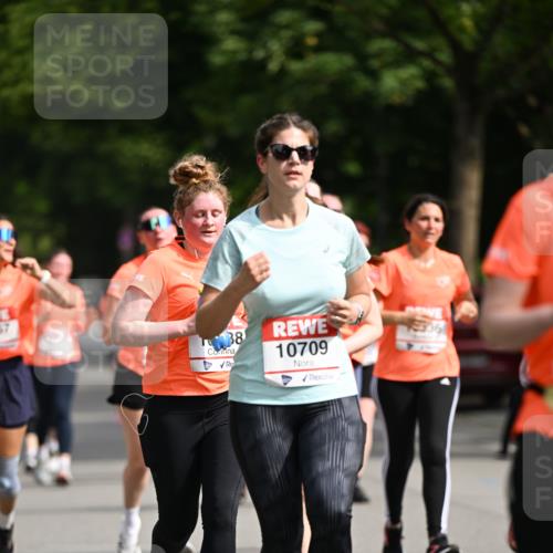 15.06.2025 - REWE Women's Run Dr. Thomas Lammeyer http://msf.ph/oto/7962933 15.06.2025 09:51:42 Laufen 38, 10709 meine-sportfotos.de