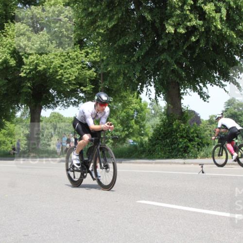 15.06.2025 - 7 Türme Triathlon Yannick Fuchs http://msf.ph/oto/7962957 15.06.2025 12:46:53 Radfahren  meine-sportfotos.de