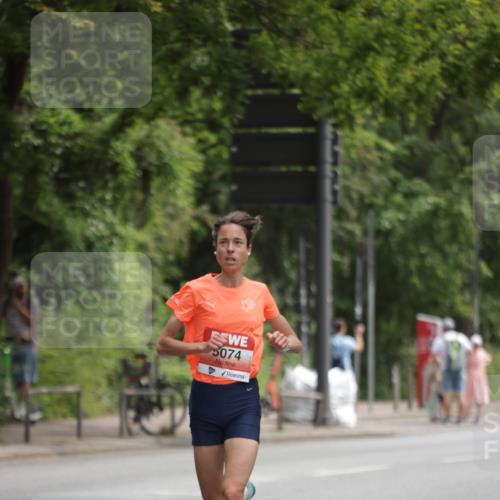 15.06.2025 - REWE Women's Run Jannik Wohlers http://msf.ph/oto/7963020 15.06.2025 09:56:50 Laufen 5074 meine-sportfotos.de