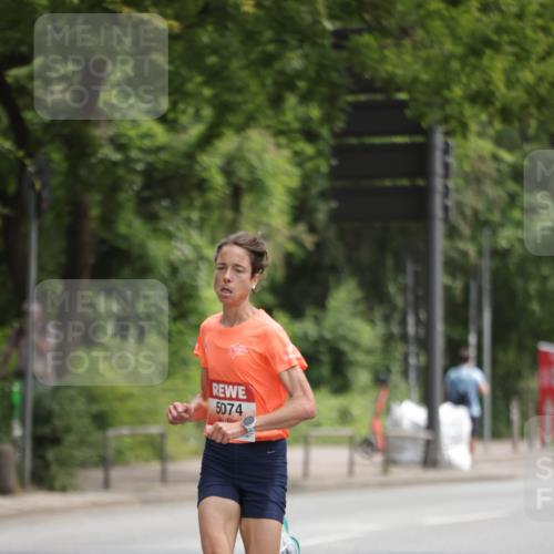15.06.2025 - REWE Women's Run Jannik Wohlers http://msf.ph/oto/7963062 15.06.2025 09:56:51 Laufen 5074 meine-sportfotos.de