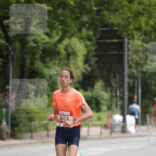 15.06.2025 - REWE Women's Run Jannik Wohlers http://msf.ph/oto/7963067 15.06.2025 09:56:51 Laufen 5074 meine-sportfotos.de