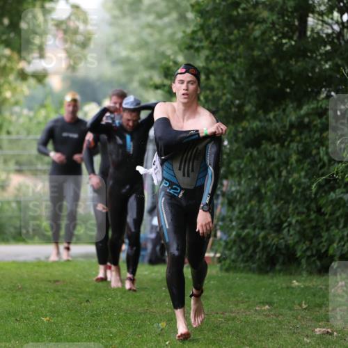 15.06.2025 - 7 Türme Triathlon Michael Strokosch http://msf.ph/oto/7963117 15.06.2025 12:15:46 Schwimmen 366, 446, 500, 503, 537, 575, 583 meine-sportfotos.de
