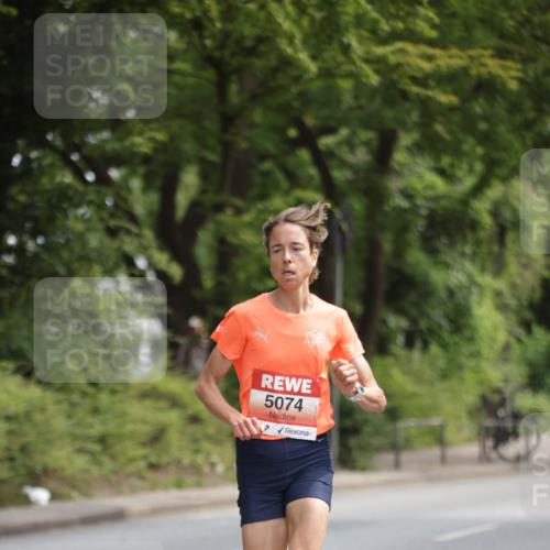 15.06.2025 - REWE Women's Run Jannik Wohlers http://msf.ph/oto/7963147 15.06.2025 09:56:52 Laufen 5074 meine-sportfotos.de