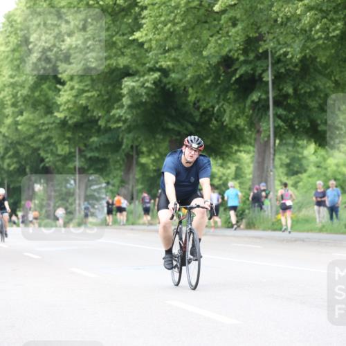 15.06.2025 - 7 Türme Triathlon Yannick Fuchs http://msf.ph/oto/7963152 15.06.2025 13:53:00 Radfahren 408, 946, 1022, 1115 meine-sportfotos.de