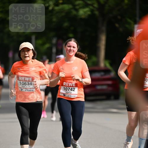 15.06.2025 - REWE Women's Run Dr. Thomas Lammeyer http://msf.ph/oto/7963155 15.06.2025 09:51:48 Laufen 10634, 10742, 40 meine-sportfotos.de
