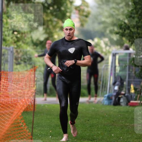 15.06.2025 - 7 Türme Triathlon Michael Strokosch http://msf.ph/oto/7963327 15.06.2025 12:15:59 Schwimmen 411, 446, 500, 503, 511, 537, 567, 575, 583 meine-sportfotos.de