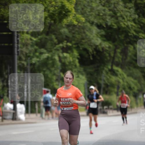 15.06.2025 - REWE Women's Run Jannik Wohlers http://msf.ph/oto/7963402 15.06.2025 09:58:04 Laufen 5353 meine-sportfotos.de