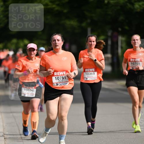 15.06.2025 - REWE Women's Run Dr. Thomas Lammeyer http://msf.ph/oto/7963403 15.06.2025 09:51:58 Laufen 10696, 10751, 10369, 10701 meine-sportfotos.de
