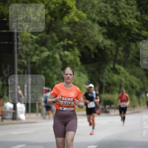 15.06.2025 - REWE Women's Run Jannik Wohlers http://msf.ph/oto/7963413 15.06.2025 09:58:04 Laufen 5353 meine-sportfotos.de