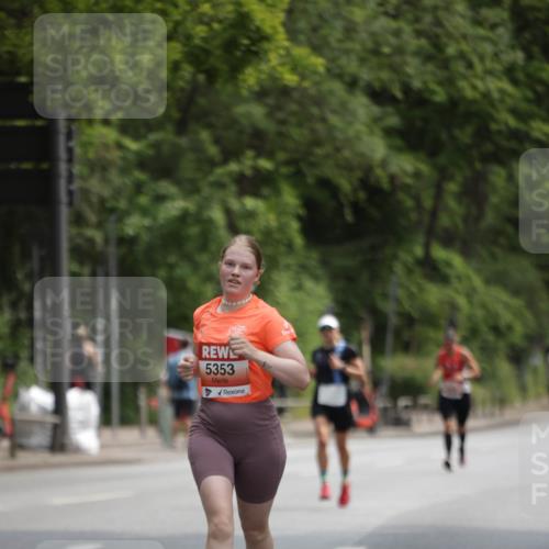 15.06.2025 - REWE Women's Run Jannik Wohlers http://msf.ph/oto/7963421 15.06.2025 09:58:04 Laufen 5353 meine-sportfotos.de