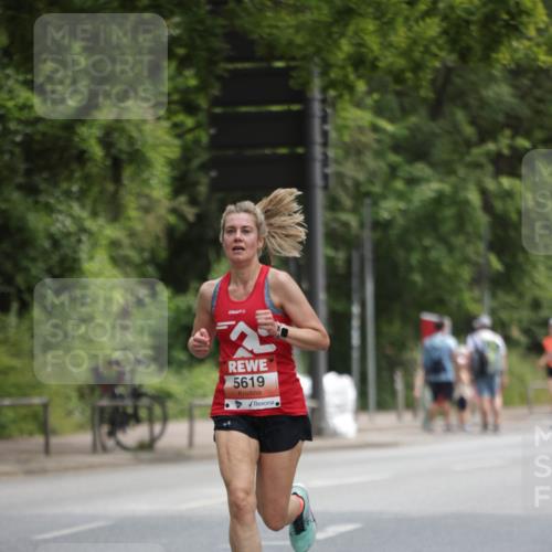 15.06.2025 - REWE Women's Run Jannik Wohlers http://msf.ph/oto/7963698 15.06.2025 09:58:31 Laufen 5619 meine-sportfotos.de