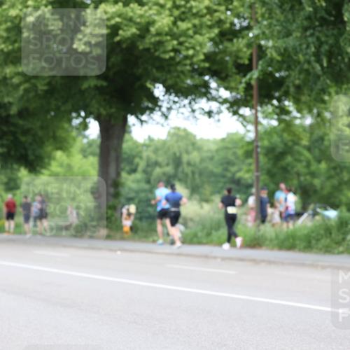 15.06.2025 - 7 Türme Triathlon Yannick Fuchs http://msf.ph/oto/7963703 15.06.2025 13:53:31 Radfahren 863, 1046, 1062 meine-sportfotos.de