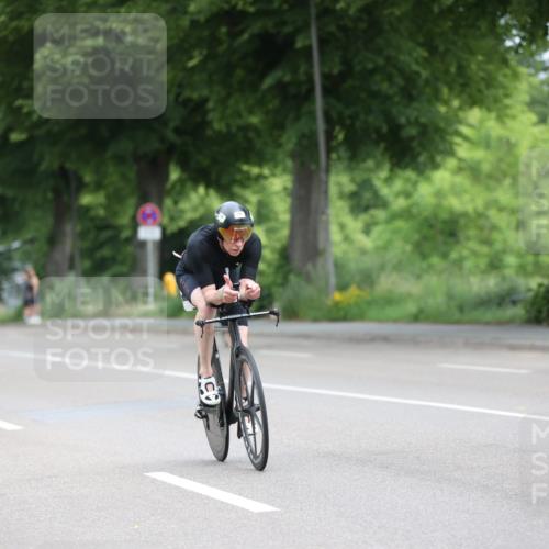 15.06.2025 - 7 Türme Triathlon Yannick Fuchs http://msf.ph/oto/7963800 15.06.2025 11:10:41 Radfahren 220 meine-sportfotos.de