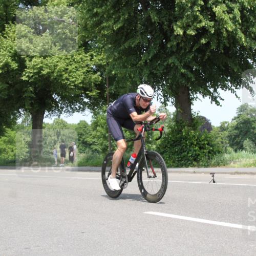 15.06.2025 - 7 Türme Triathlon Yannick Fuchs http://msf.ph/oto/7963852 15.06.2025 12:53:56 Radfahren  meine-sportfotos.de