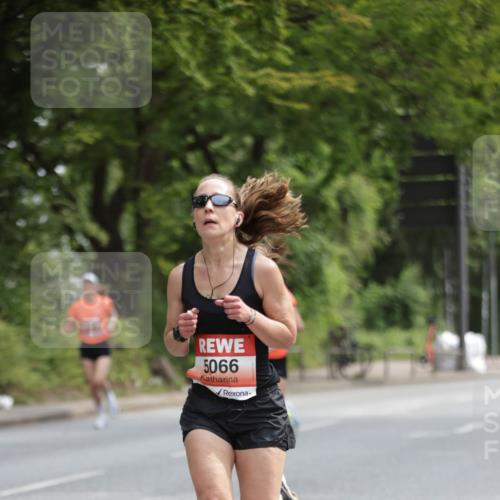 15.06.2025 - REWE Women's Run Jannik Wohlers http://msf.ph/oto/7963854 15.06.2025 09:58:42 Laufen 5066 meine-sportfotos.de