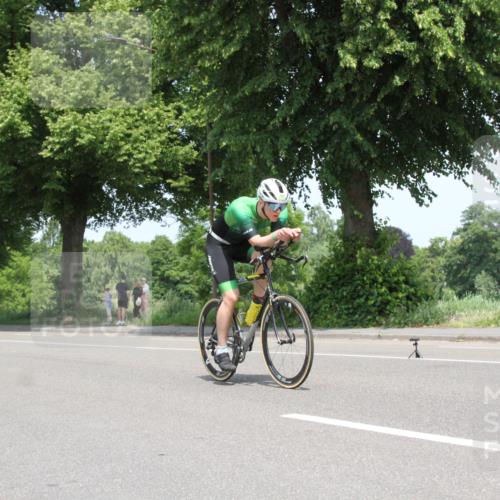 15.06.2025 - 7 Türme Triathlon Yannick Fuchs http://msf.ph/oto/7963865 15.06.2025 12:53:59 Radfahren  meine-sportfotos.de