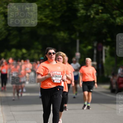 15.06.2025 - REWE Women's Run Dr. Thomas Lammeyer http://msf.ph/oto/7963898 15.06.2025 09:52:26 Laufen 0658 meine-sportfotos.de