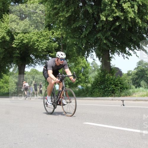 15.06.2025 - 7 Türme Triathlon Yannick Fuchs http://msf.ph/oto/7963947 15.06.2025 12:54:24 Radfahren  meine-sportfotos.de