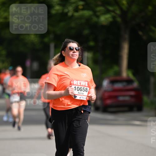 15.06.2025 - REWE Women's Run Dr. Thomas Lammeyer http://msf.ph/oto/7963960 15.06.2025 09:52:28 Laufen 10658 meine-sportfotos.de