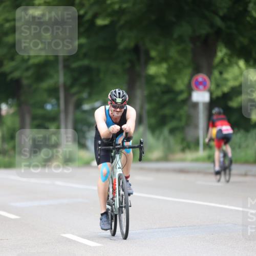 15.06.2025 - 7 Türme Triathlon Yannick Fuchs http://msf.ph/oto/7963983 15.06.2025 11:11:19 Radfahren 204, 246, 278, 323, 329 meine-sportfotos.de
