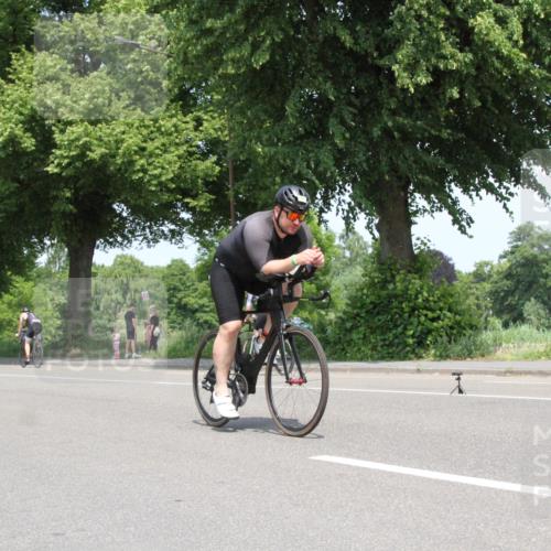 15.06.2025 - 7 Türme Triathlon Yannick Fuchs http://msf.ph/oto/7964023 15.06.2025 12:54:43 Radfahren  meine-sportfotos.de