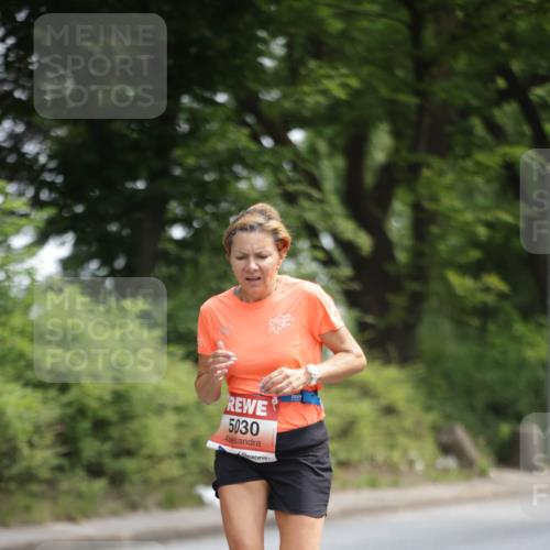 15.06.2025 - REWE Women's Run Jannik Wohlers http://msf.ph/oto/7964039 15.06.2025 09:58:49 Laufen 5030 meine-sportfotos.de