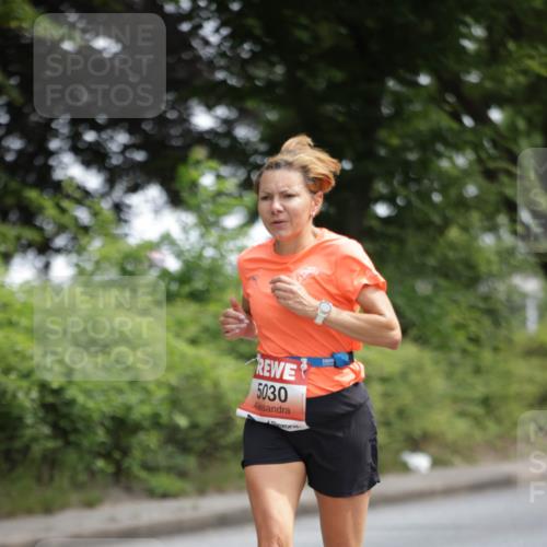 15.06.2025 - REWE Women's Run Jannik Wohlers http://msf.ph/oto/7964078 15.06.2025 09:58:49 Laufen 5030 meine-sportfotos.de