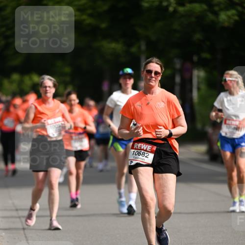 15.06.2025 - REWE Women's Run Dr. Thomas Lammeyer http://msf.ph/oto/7964082 15.06.2025 09:52:36 Laufen 10682 meine-sportfotos.de