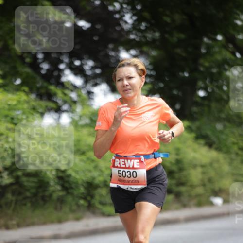 15.06.2025 - REWE Women's Run Jannik Wohlers http://msf.ph/oto/7964087 15.06.2025 09:58:49 Laufen 5030 meine-sportfotos.de