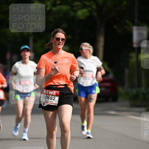 15.06.2025 - REWE Women's Run Dr. Thomas Lammeyer http://msf.ph/oto/7964100 15.06.2025 09:52:37 Laufen 10682 meine-sportfotos.de