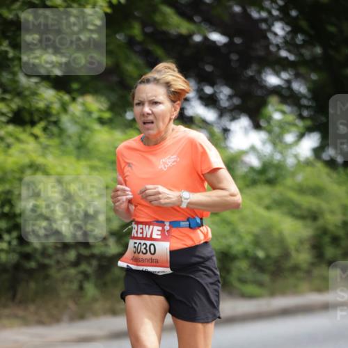 15.06.2025 - REWE Women's Run Jannik Wohlers http://msf.ph/oto/7964111 15.06.2025 09:58:50 Laufen 5030 meine-sportfotos.de