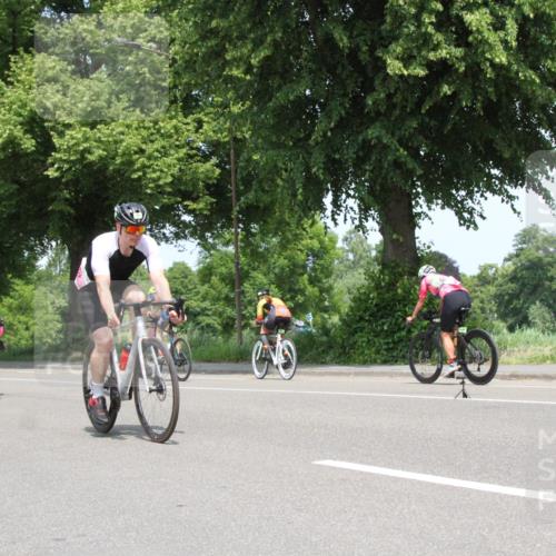 15.06.2025 - 7 Türme Triathlon Yannick Fuchs http://msf.ph/oto/7964112 15.06.2025 12:55:20 Radfahren  meine-sportfotos.de