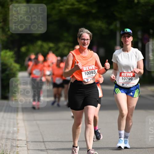 15.06.2025 - REWE Women's Run Dr. Thomas Lammeyer http://msf.ph/oto/7964133 15.06.2025 09:52:38 Laufen 10093, 10799 meine-sportfotos.de