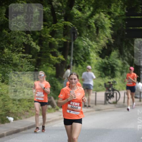 15.06.2025 - REWE Women's Run Jannik Wohlers http://msf.ph/oto/7964139 15.06.2025 09:59:13 Laufen 5397, 1117, 5660 meine-sportfotos.de