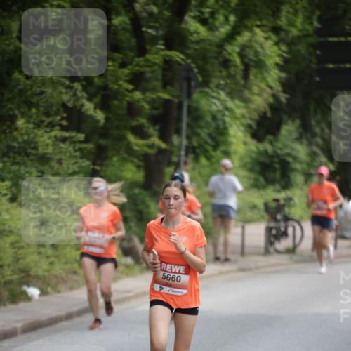 15.06.2025 - REWE Women's Run Jannik Wohlers http://msf.ph/oto/7964148 15.06.2025 09:59:14 Laufen 5660 meine-sportfotos.de
