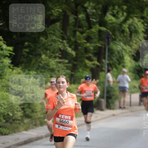 15.06.2025 - REWE Women's Run Jannik Wohlers http://msf.ph/oto/7964182 15.06.2025 09:59:15 Laufen 5660 meine-sportfotos.de