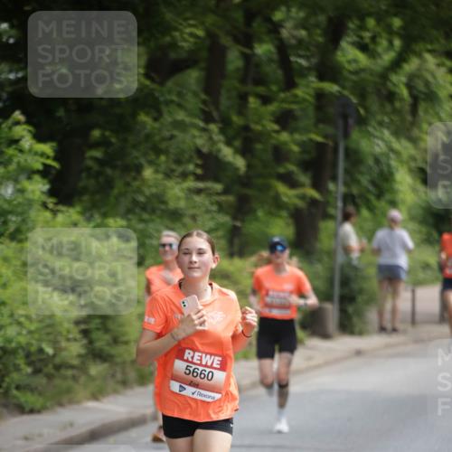 15.06.2025 - REWE Women's Run Jannik Wohlers http://msf.ph/oto/7964186 15.06.2025 09:59:15 Laufen 5660 meine-sportfotos.de